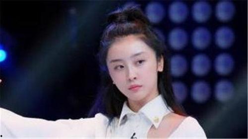 娱乐吃瓜君赵小棠,娱乐吃瓜界的“瓜王”崛起之路  第2张 娱乐吃瓜君赵小棠,娱乐吃瓜界的“瓜王”崛起之路  第2张